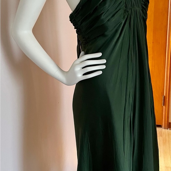 Dress - Picture 7 of 10